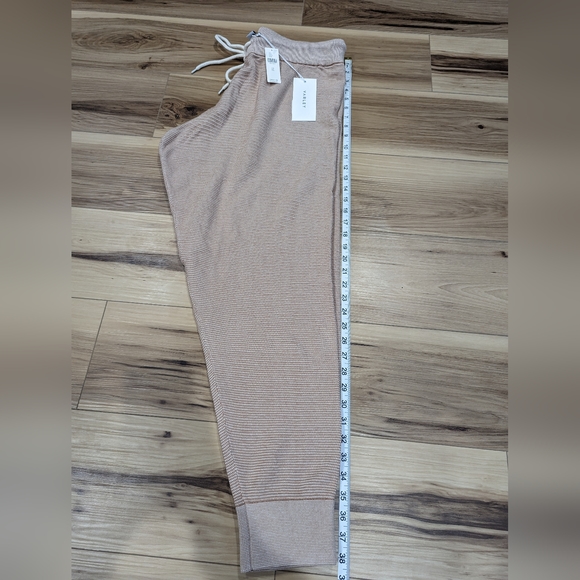 Varley sweatpants $108 - Picture 4 of 7